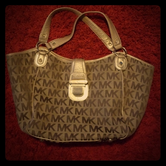 Gold Michael Kors Handbag - Picture 1 of 3